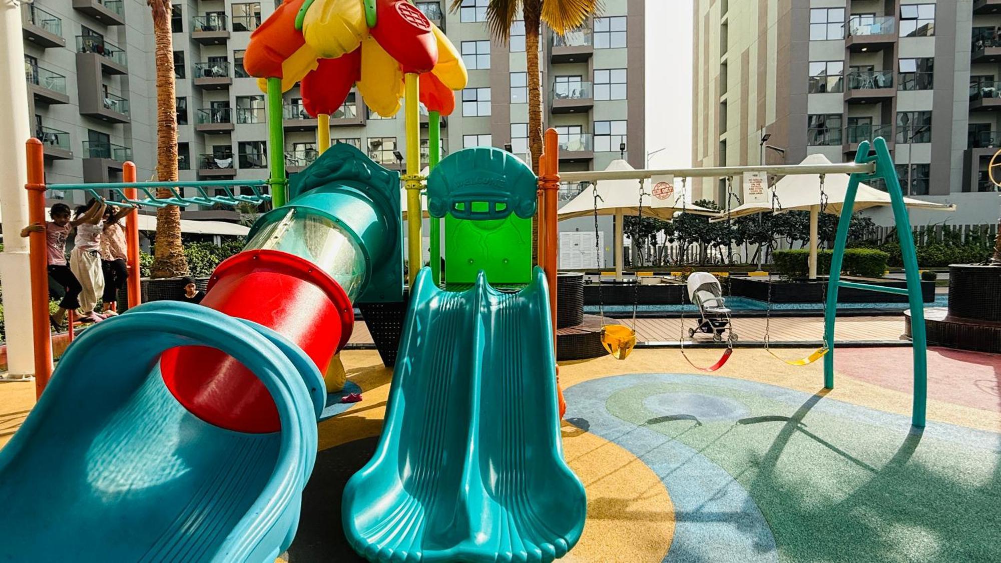 Lawnz Luxury Furnished With Balcony Swimming Pool Gym Kids Play Ground Dubai