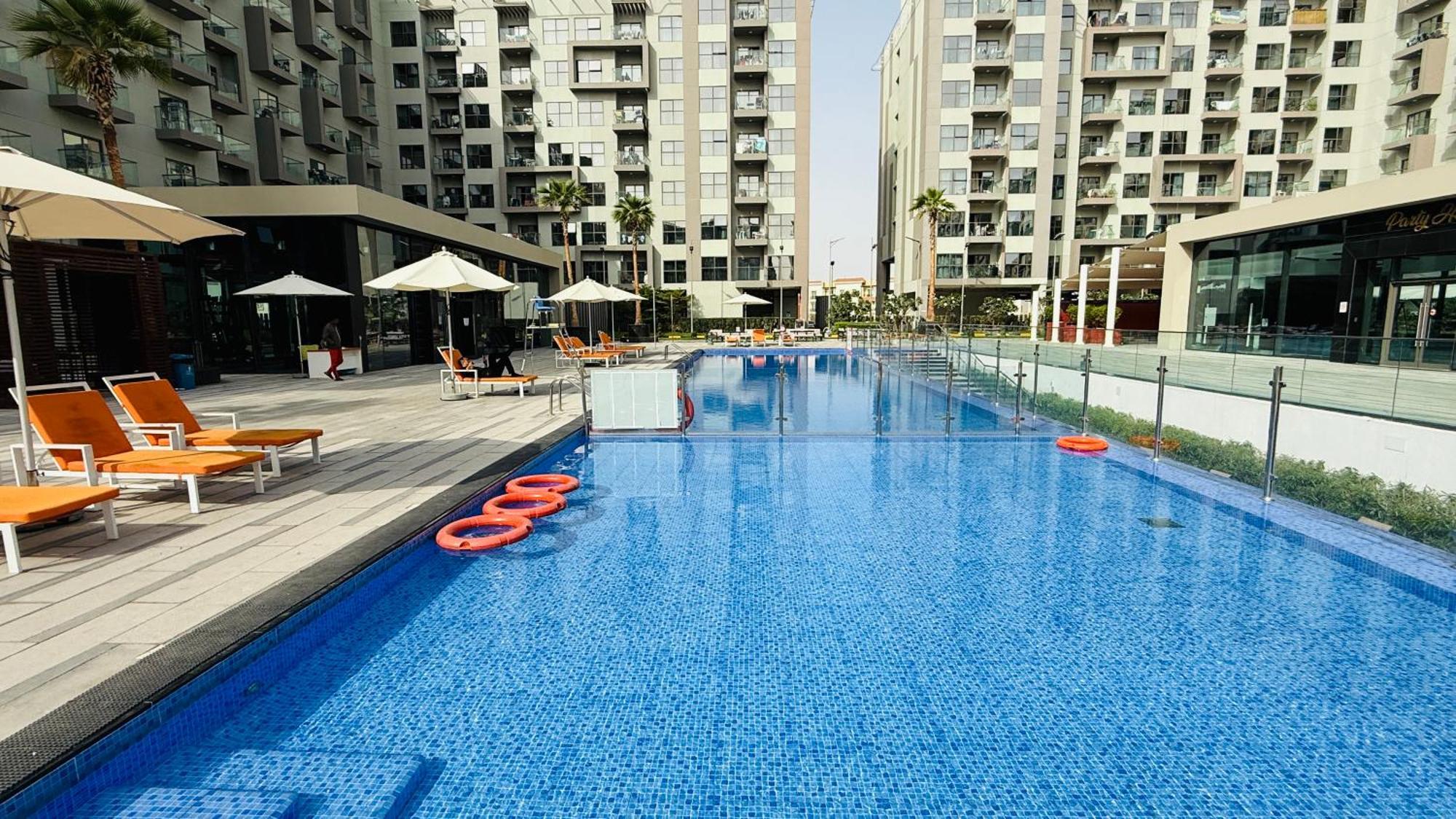 Lawnz Luxury Furnished With Balcony Swimming Pool Gym Kids Play Ground Apartment Dubai