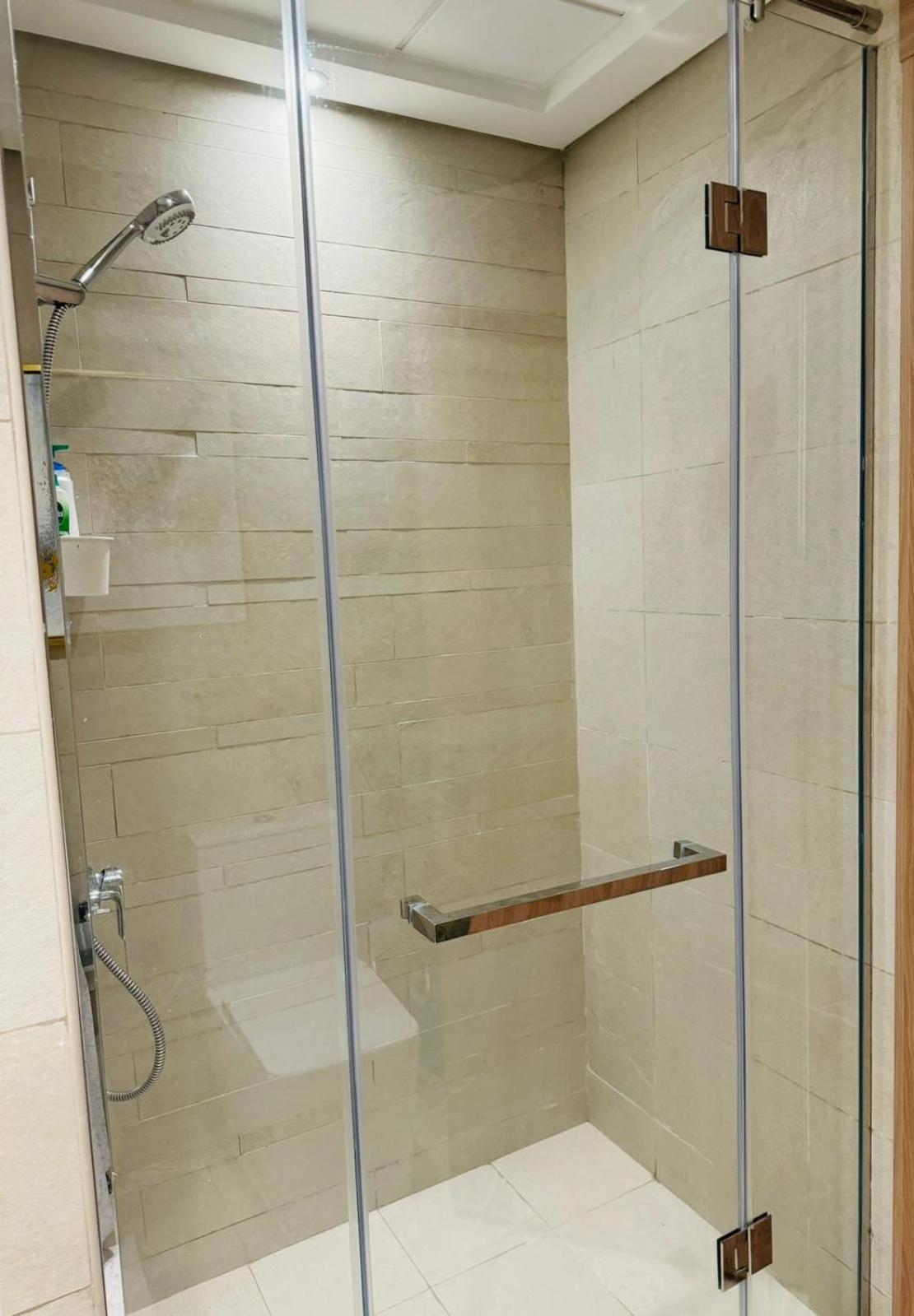 Azizi Rivera Luxury Apartment