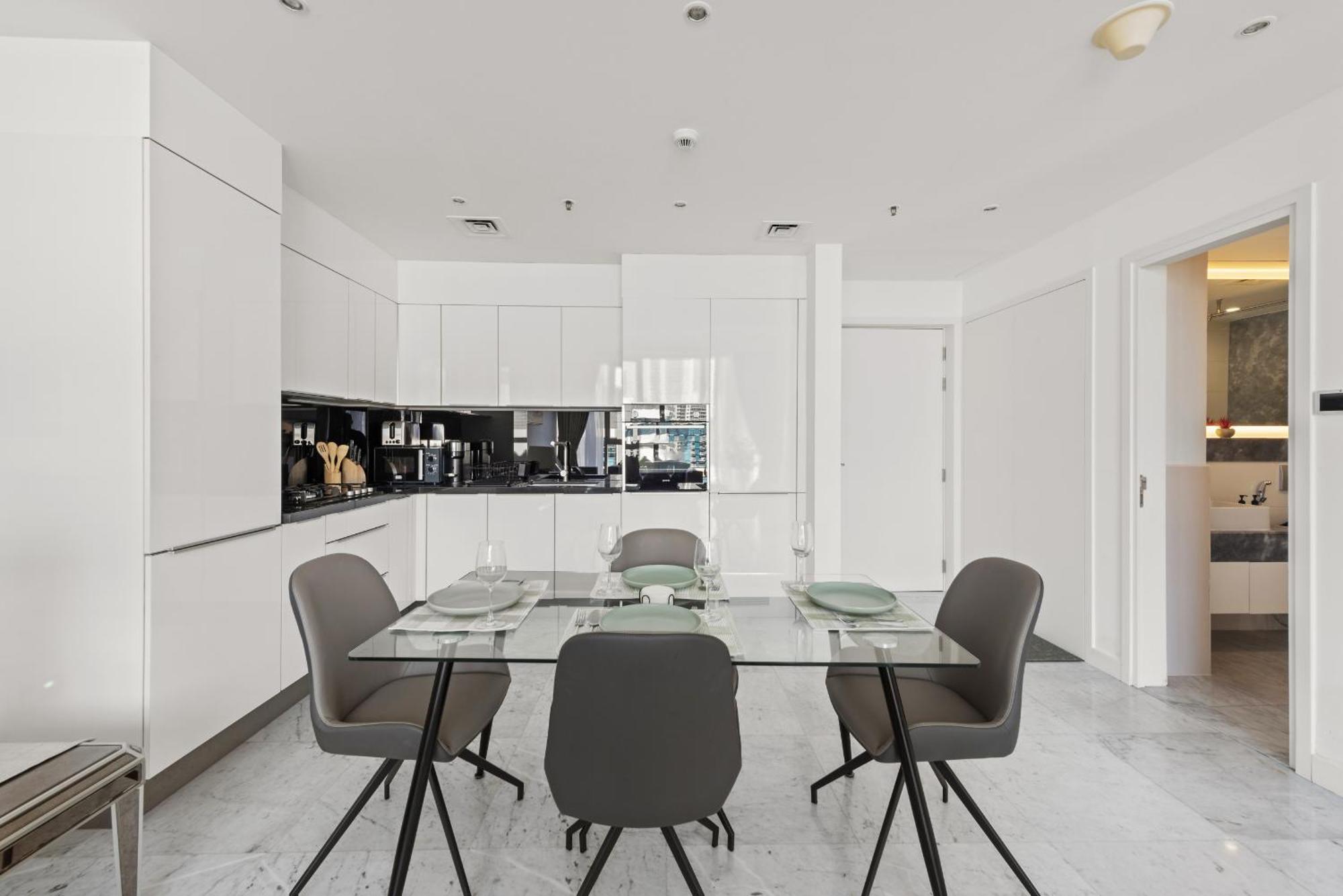 Vayk - Modern 1 Bd With Stunning Views