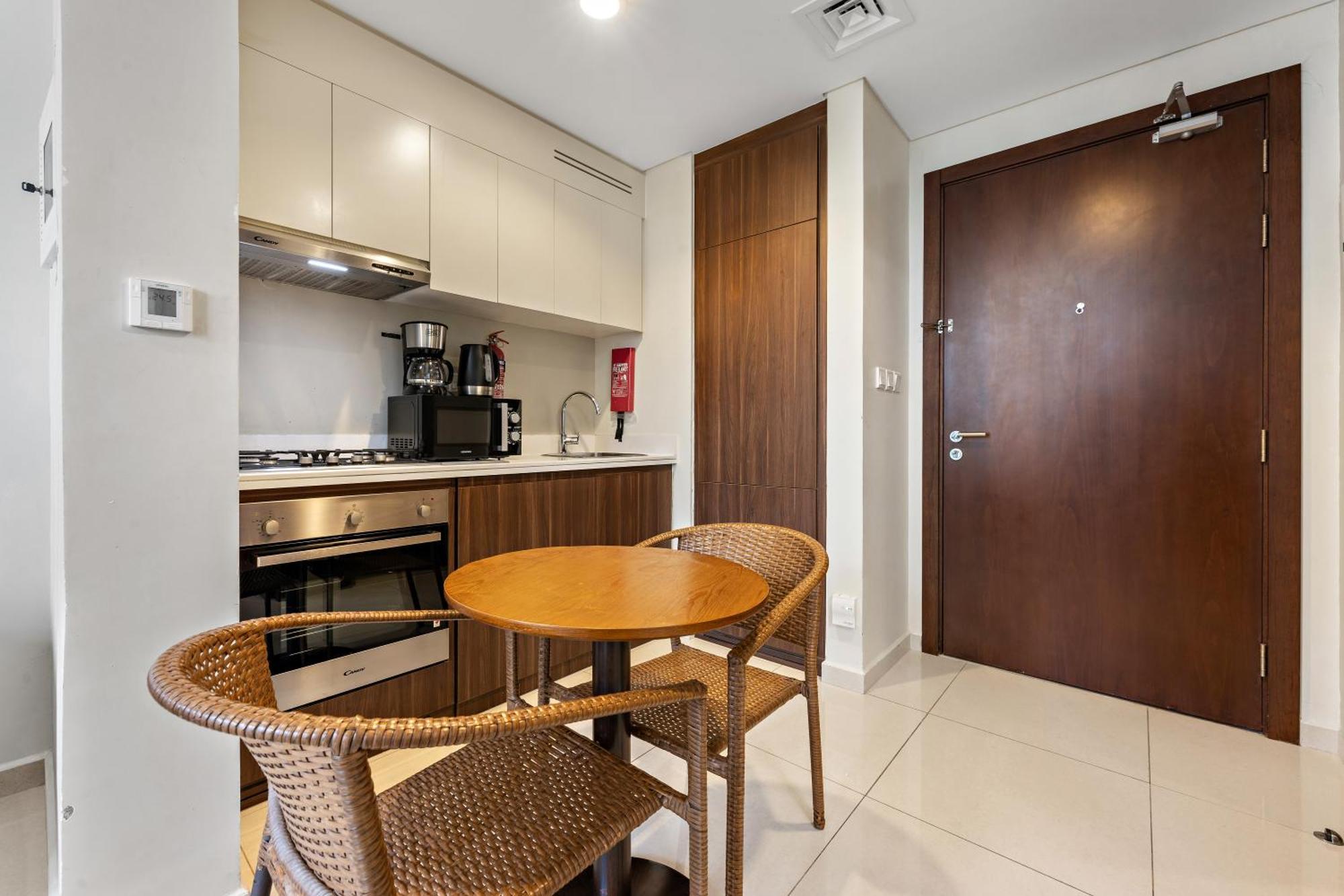 Apartment In Downtown