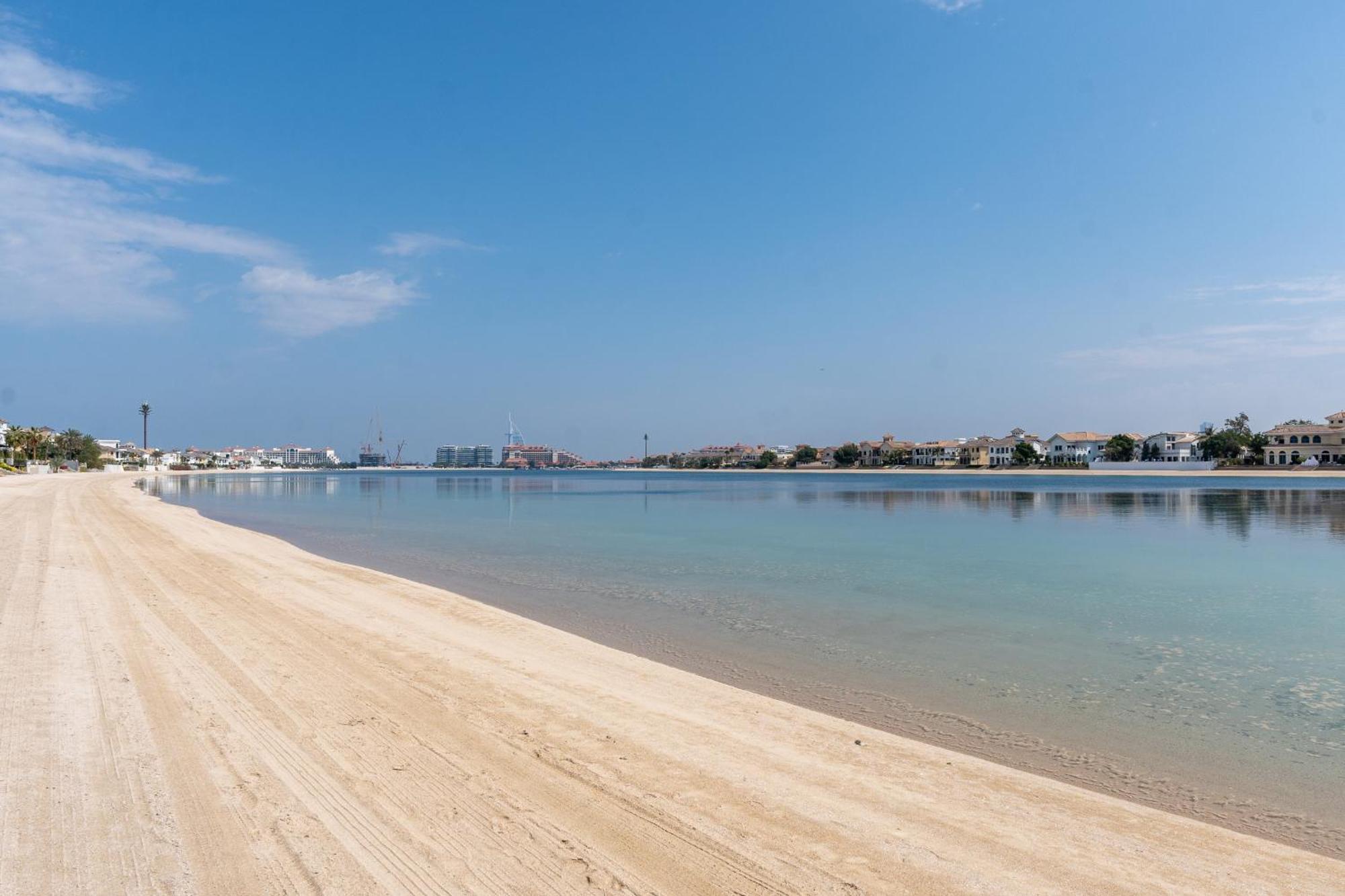 Villa Frond D, Beachfront Villa, Palm Jumeirah - Mint Homes *