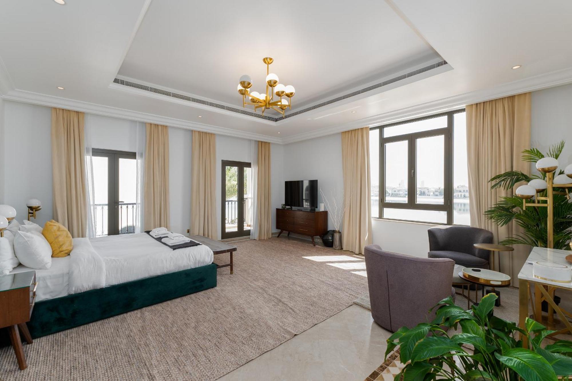 Frond D, Beachfront Villa, Palm Jumeirah - Mint Homes Dubai