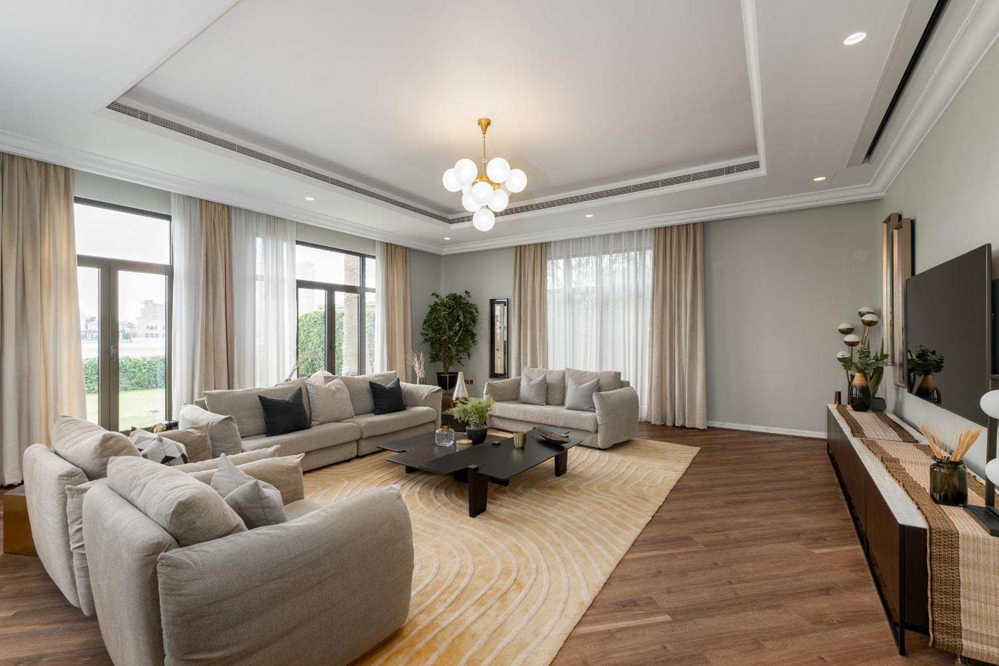 Frond D, Beachfront Villa, Palm Jumeirah - Mint Homes Dubai