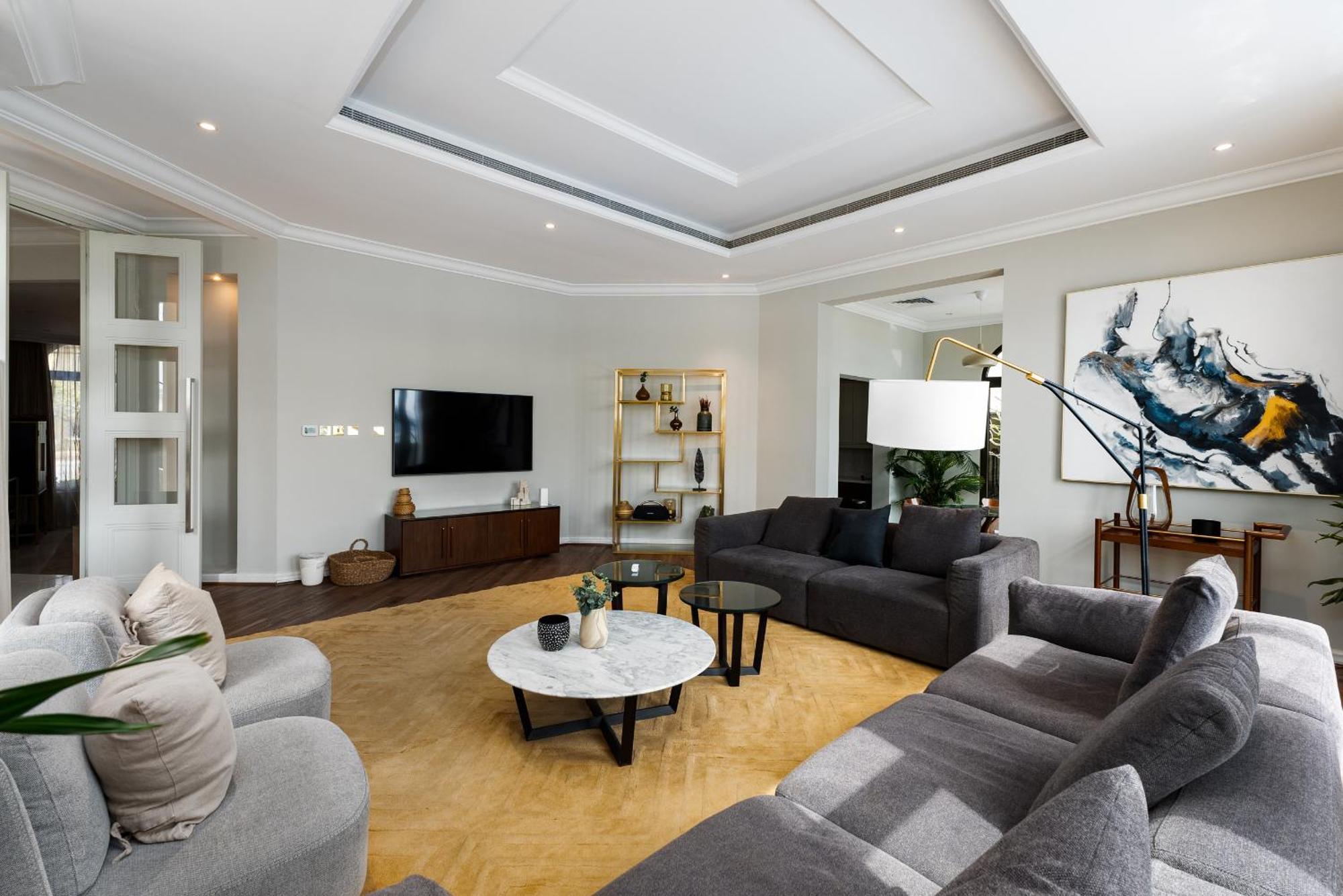 Frond D, Beachfront Villa, Palm Jumeirah - Mint Homes * Dubai