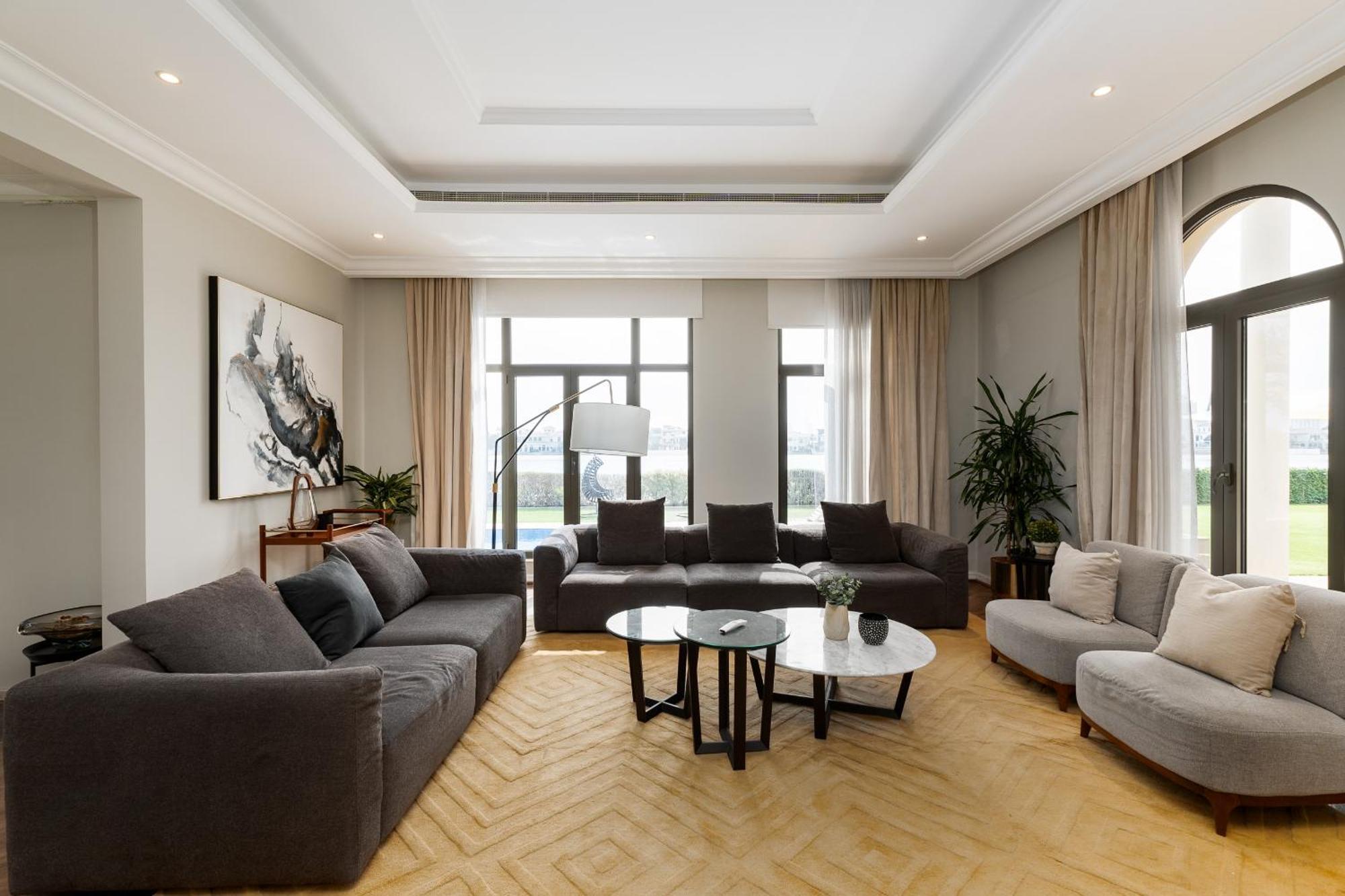 Frond D, Beachfront Villa, Palm Jumeirah - Mint Homes Dubai