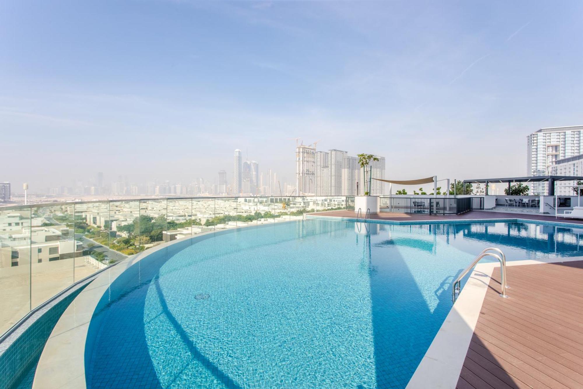 By Latinem Luxury 1br Wg2906 Near Burj Khalifa
