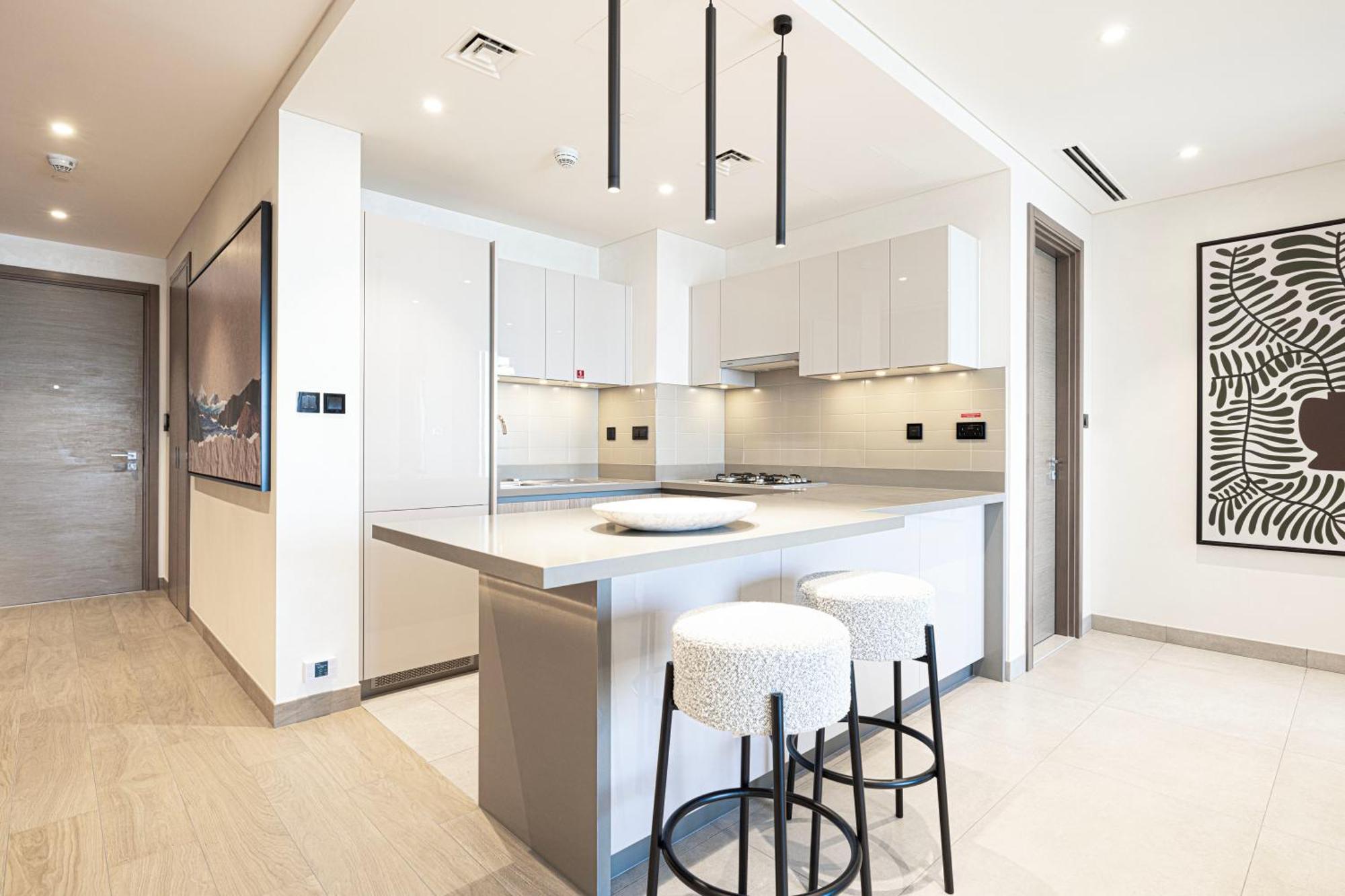 By Latinem Luxury 1br Wg2906 Near Burj Khalifa * Dubai