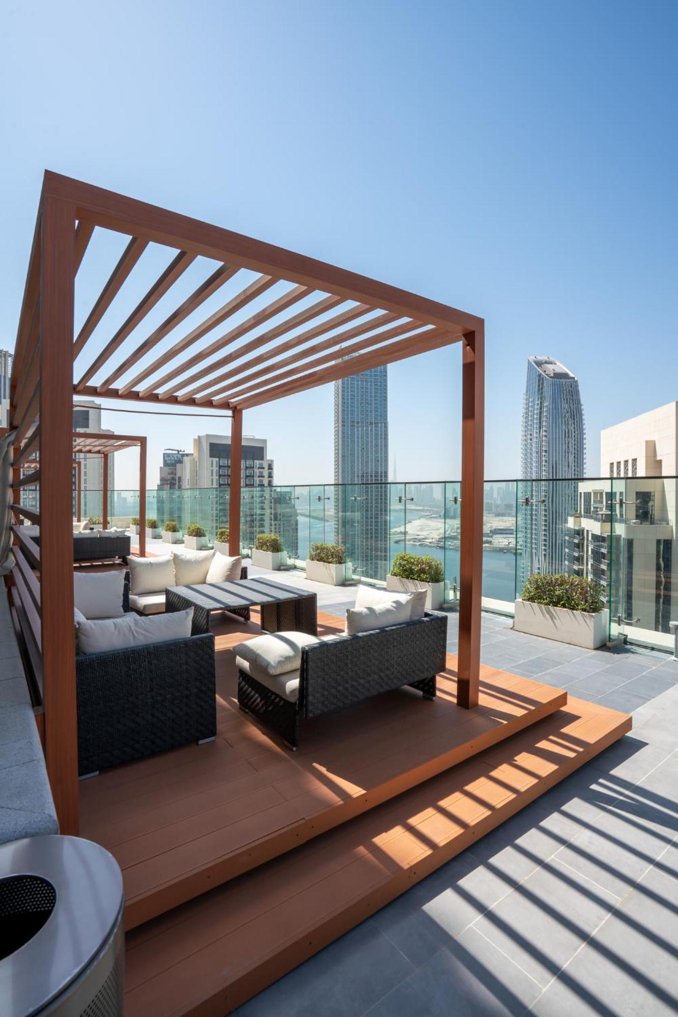 Creek Island Retreat With Balcony, Pool & Gym Dubai