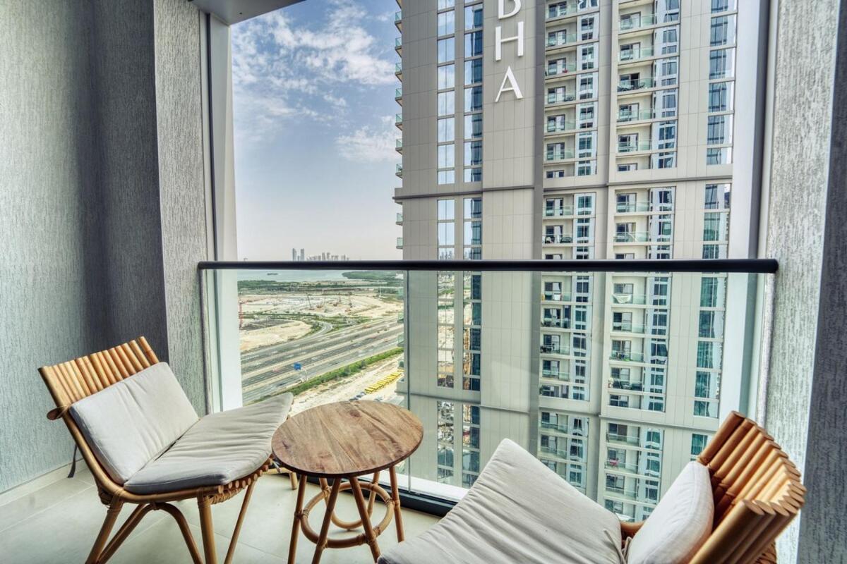 Apartment Modern 1br Retreat Creek Vistas Dubai