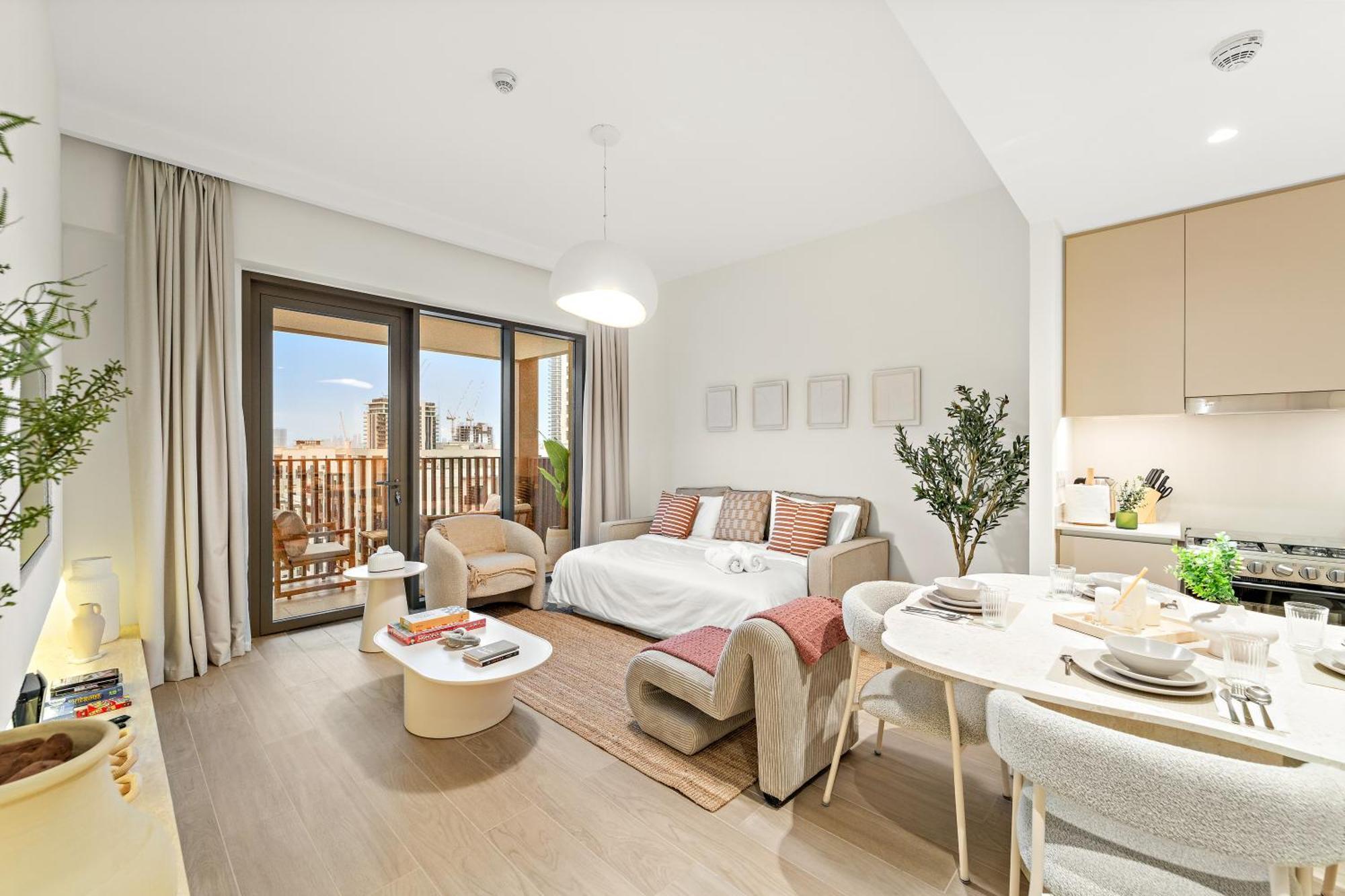 Apartment Luxe 1br In Orchid Creek With Balcony Pool & Gym *