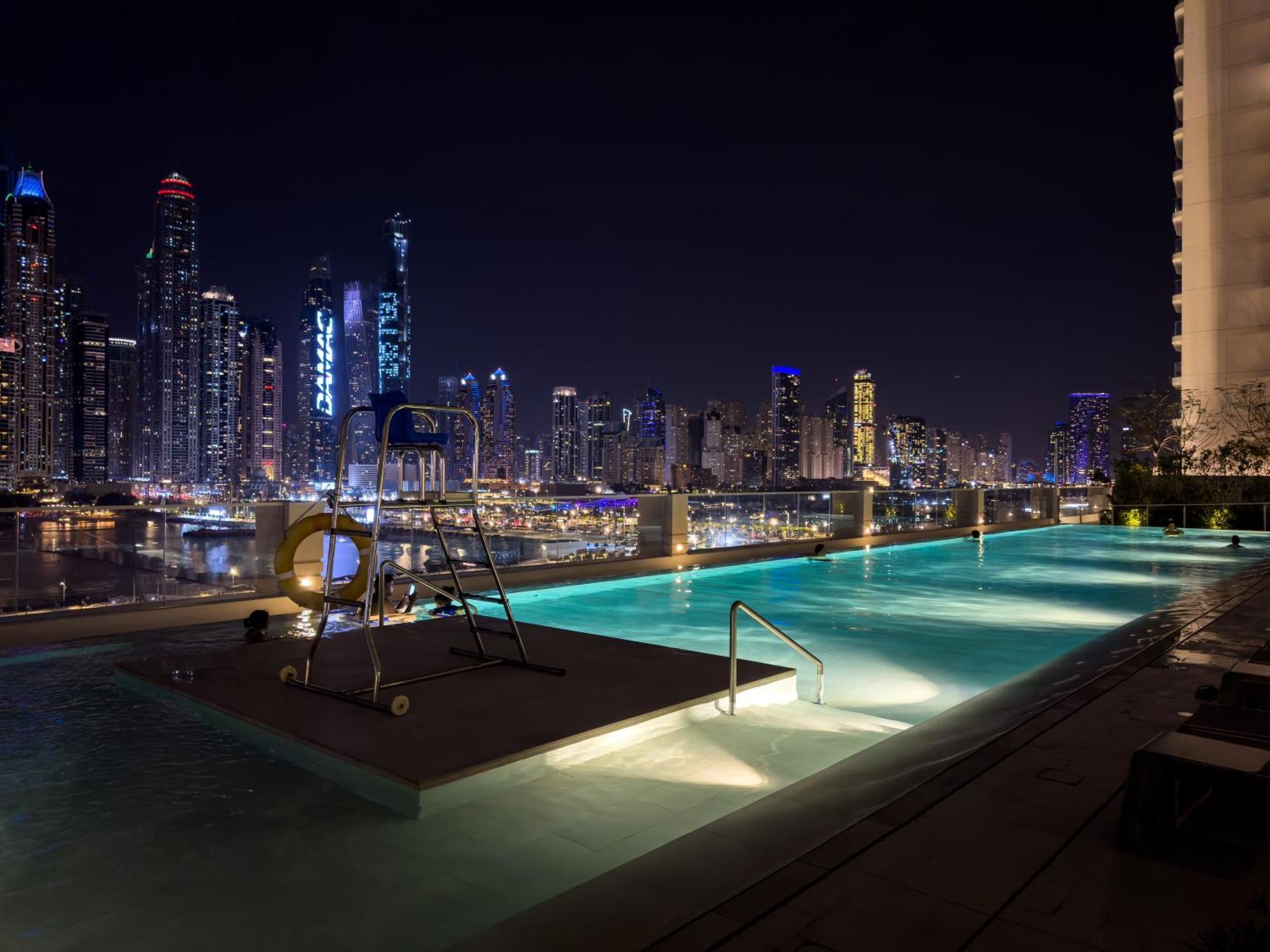 Goldbest - 2bdr Marina View * Dubai