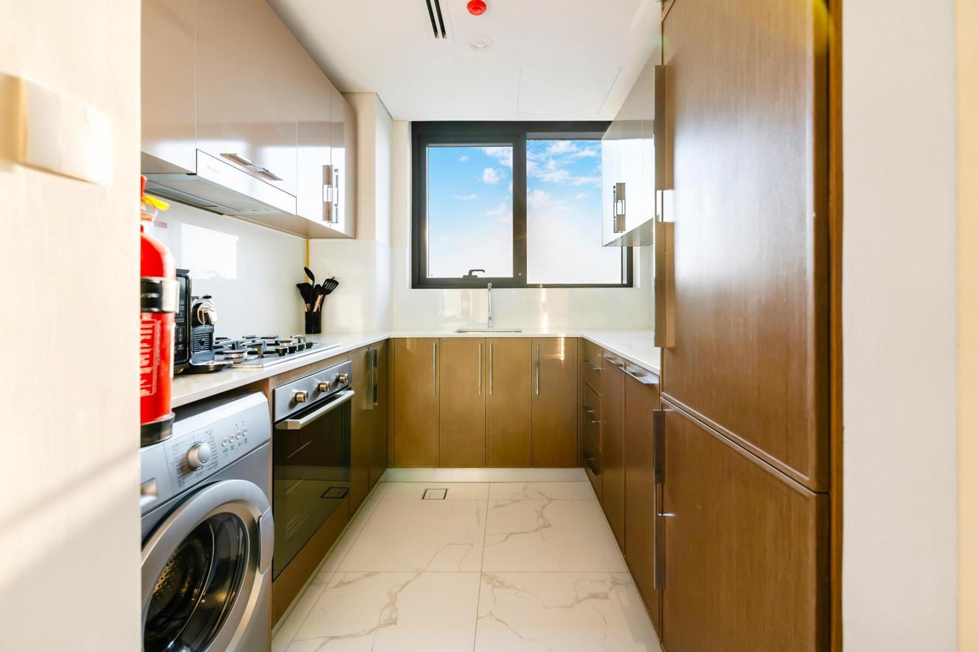 Fam Living - Elegant In Azizi Greenfield Dubai