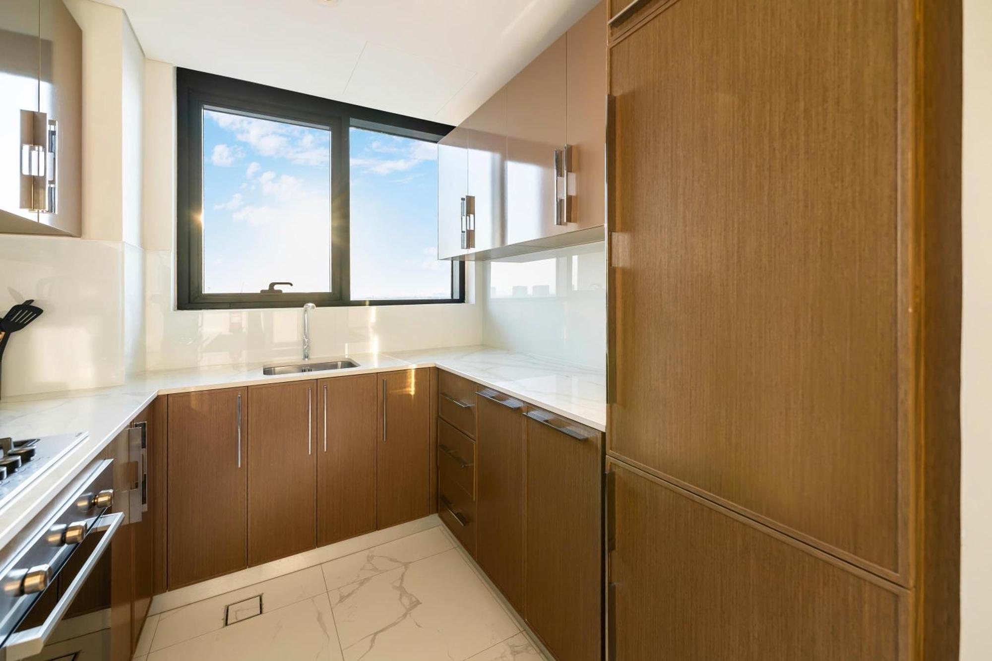 Fam Living - Elegant In Azizi Greenfield Dubai