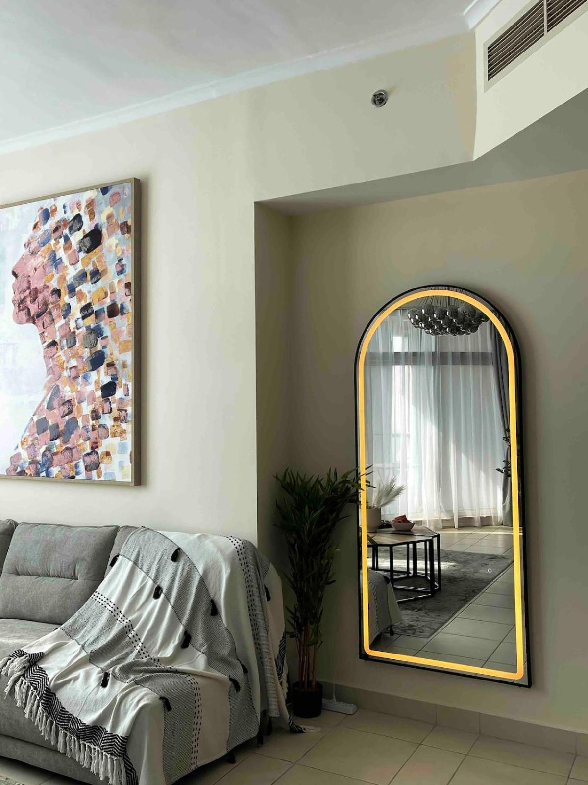 Apartment Modern Skyline 2-bedroom With Sea View *