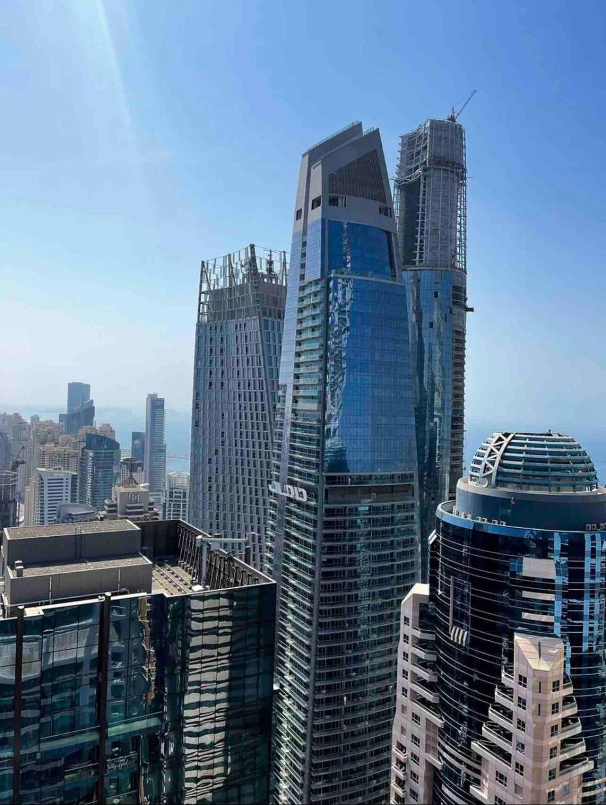 Modern Skyline 2-bedroom With Sea View Apartment Dubai