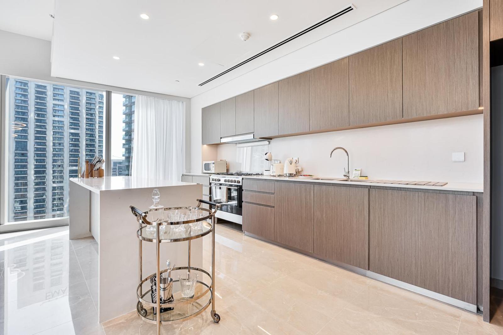 Luxury 3br With Burj Khalifa Views *
