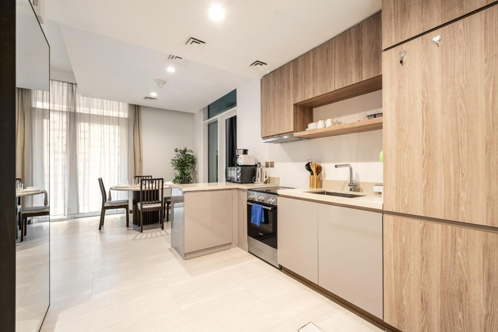 Spacious 2-bedroom At Missoni, Steps From Canal, Business Bay * Dubai