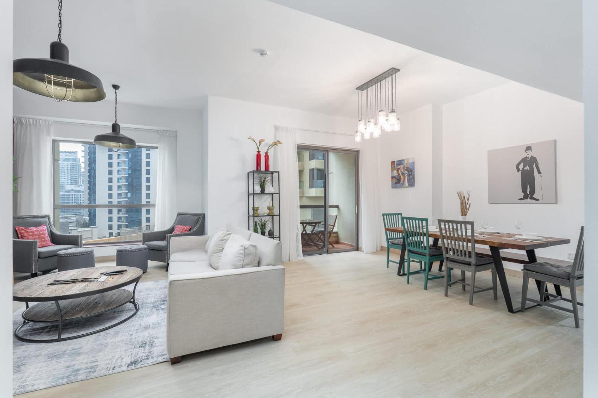 Stylish 4-bedroom With Balcony Views In Jbr Apartment Dubai