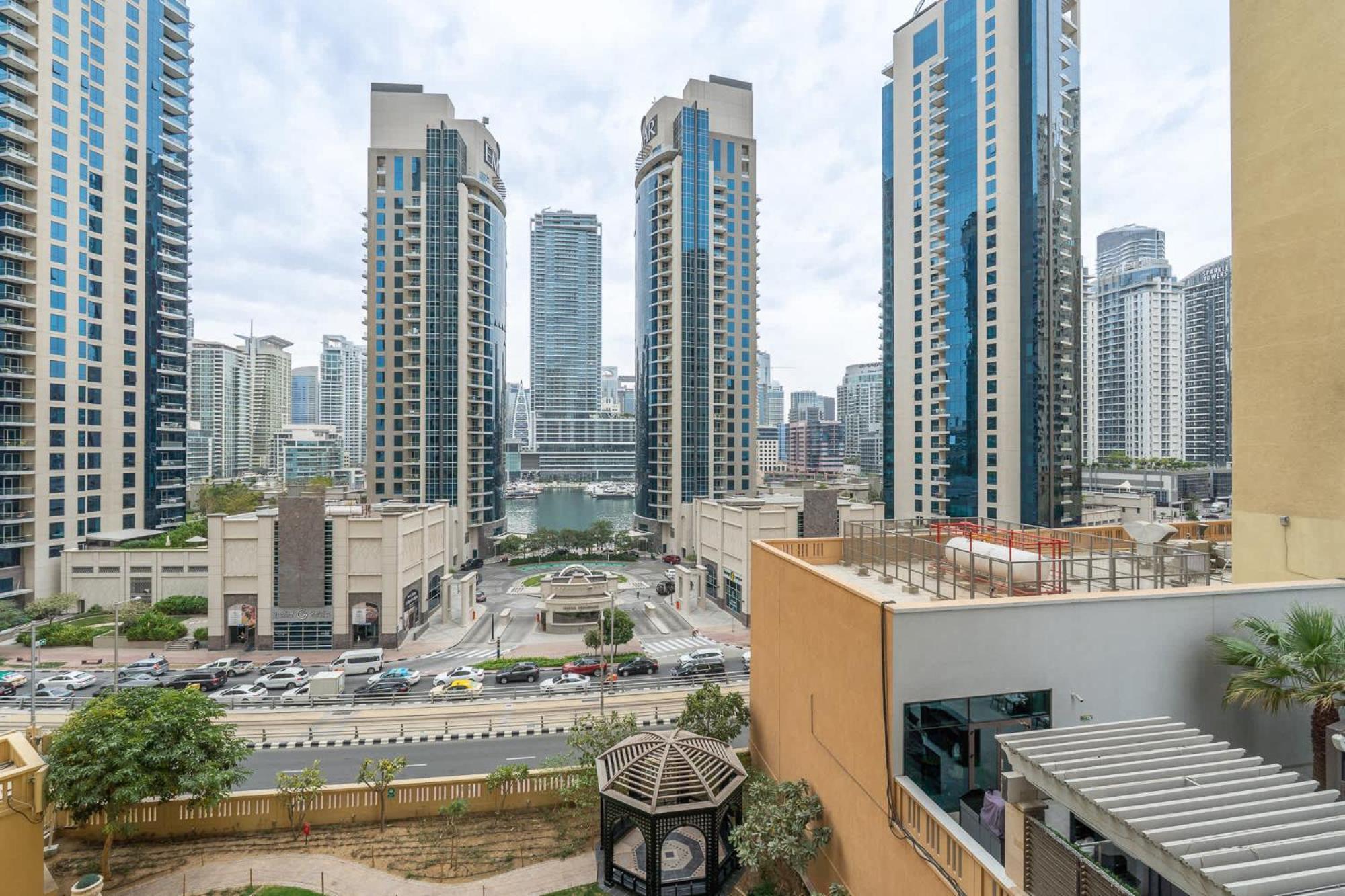 Apartment Stylish 4-bedroom With Balcony Views In Jbr *