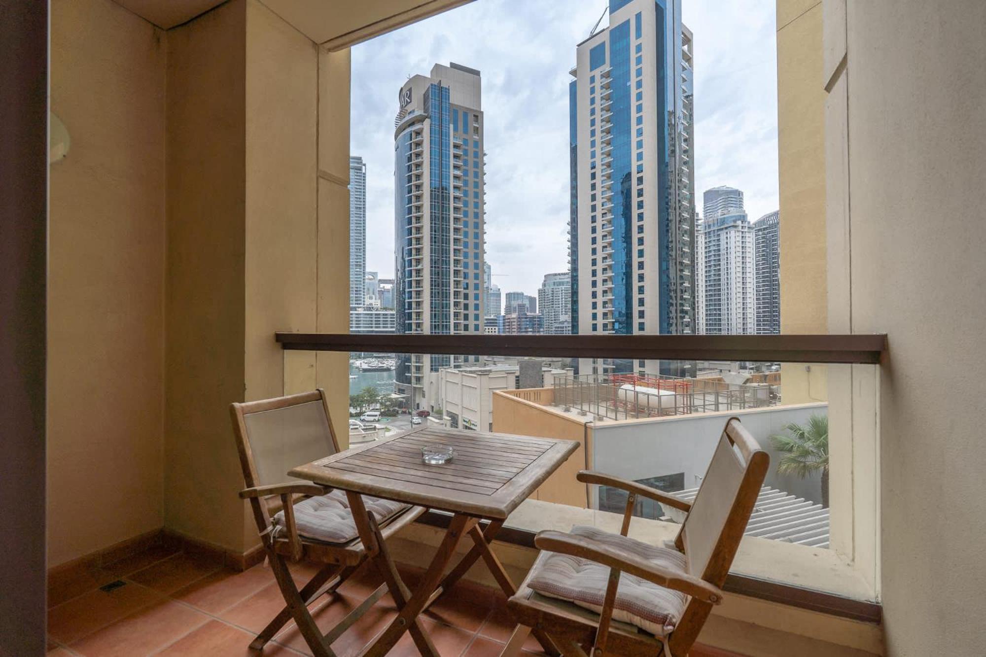 Apartment Stylish 4-bedroom With Balcony Views In Jbr *