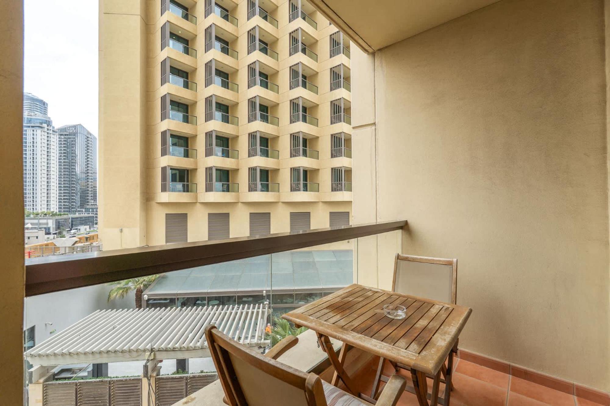 Stylish 4-bedroom With Balcony Views In Jbr