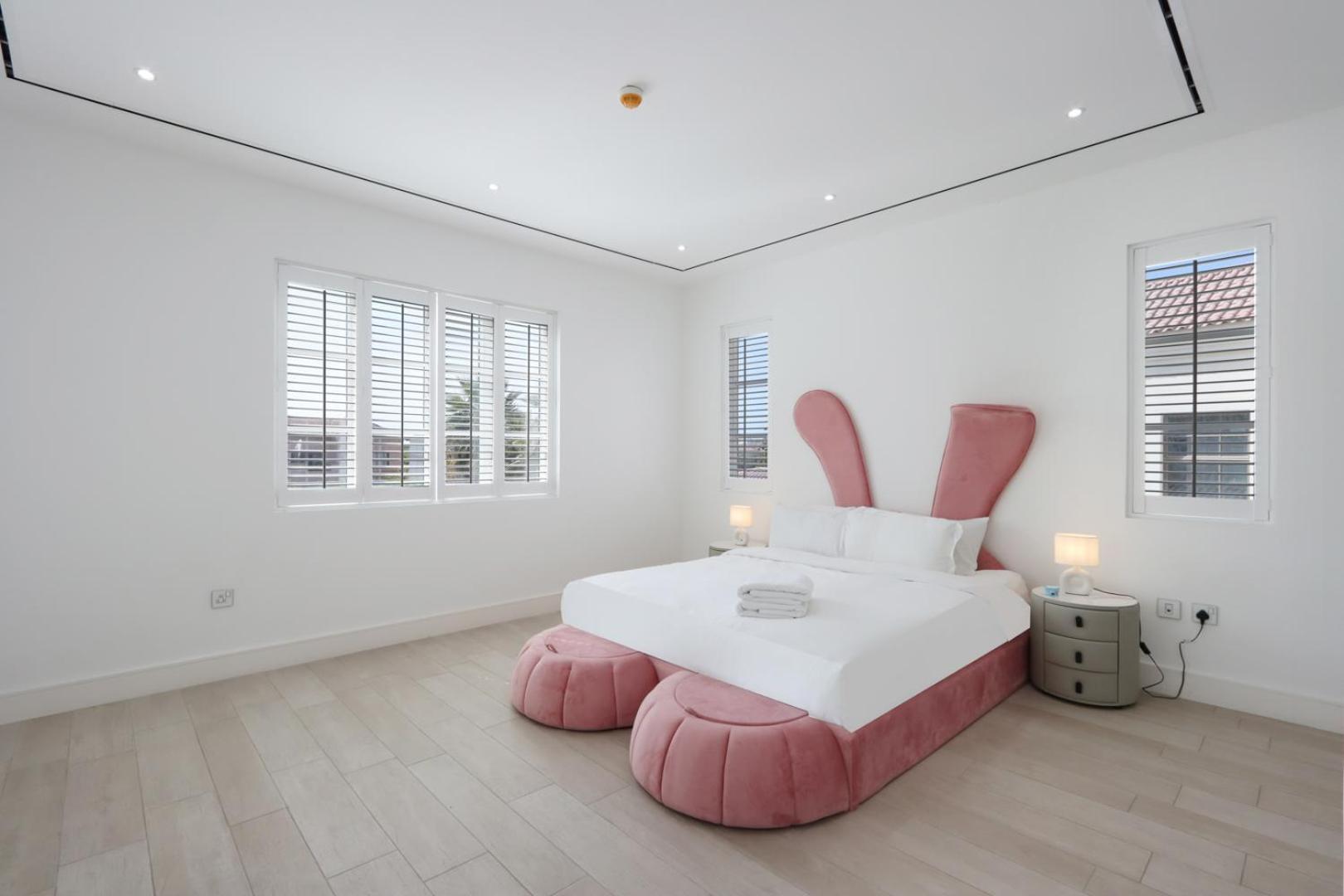 Livbnb-luxurious Family Getaway, 6br * Dubai