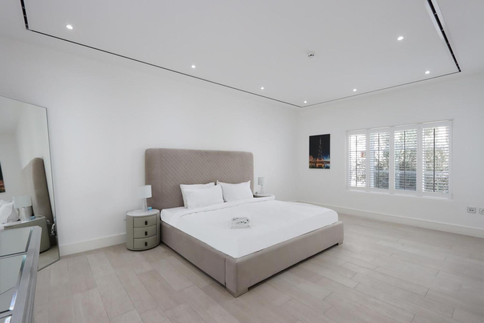 Apartment Livbnb-luxurious Family Getaway, 6br Dubai