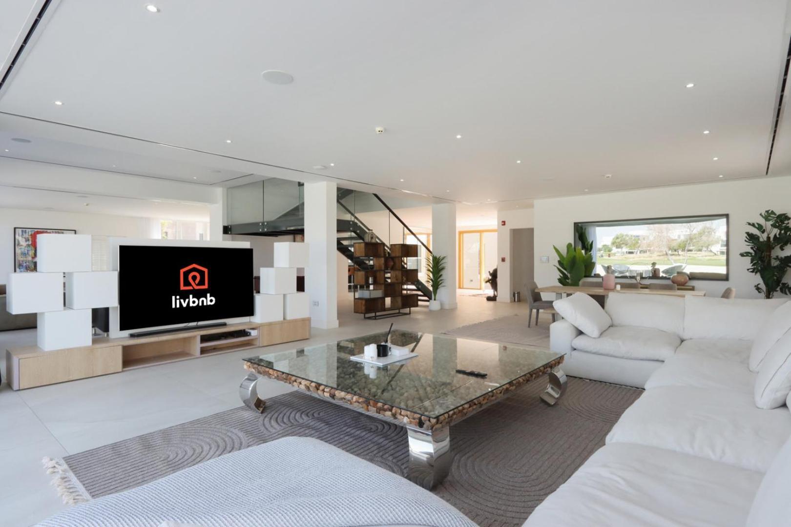 Apartment Livbnb-luxurious Family Getaway, 6br *