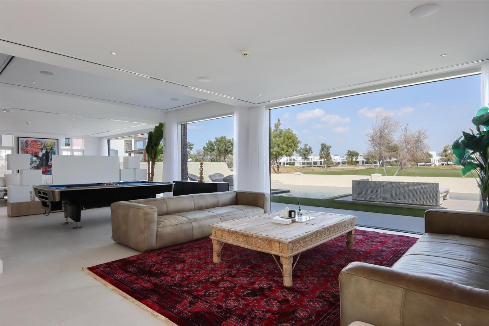 Livbnb-luxurious Family Getaway, 6br Apartment Dubai
