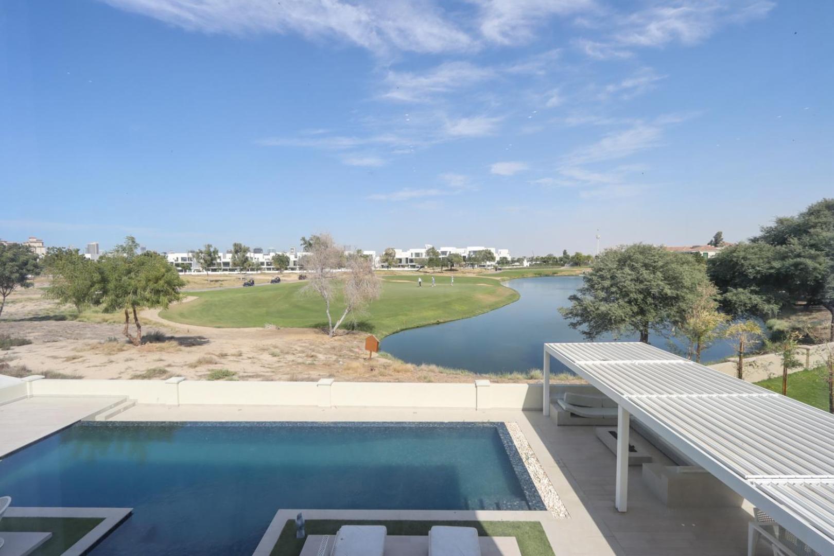Livbnb-luxurious Family Getaway, 6br Apartment Dubai