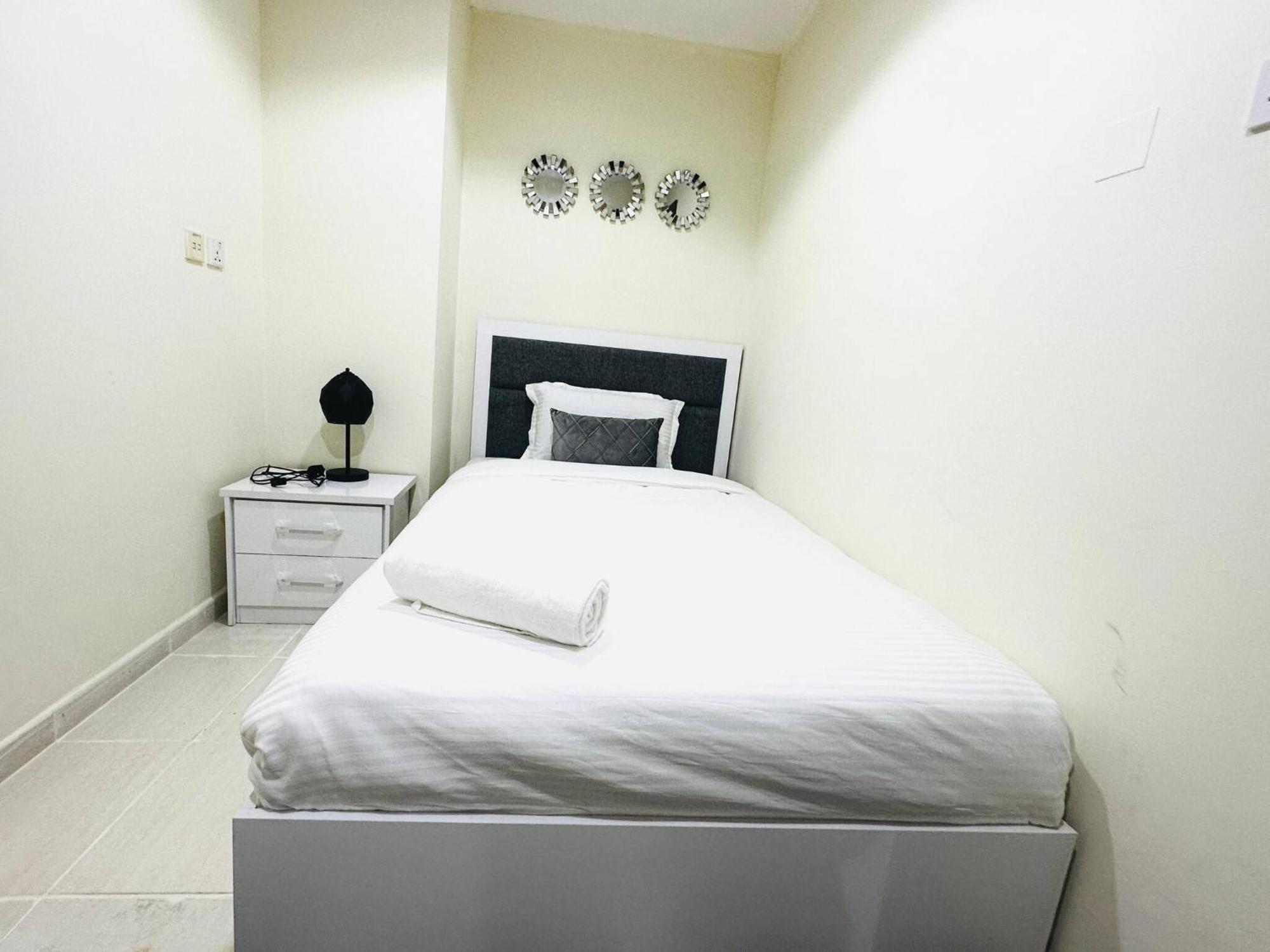 Elegant 2 Bedroom In Marina Walking Metro & Beach- Marina Park * Dubai