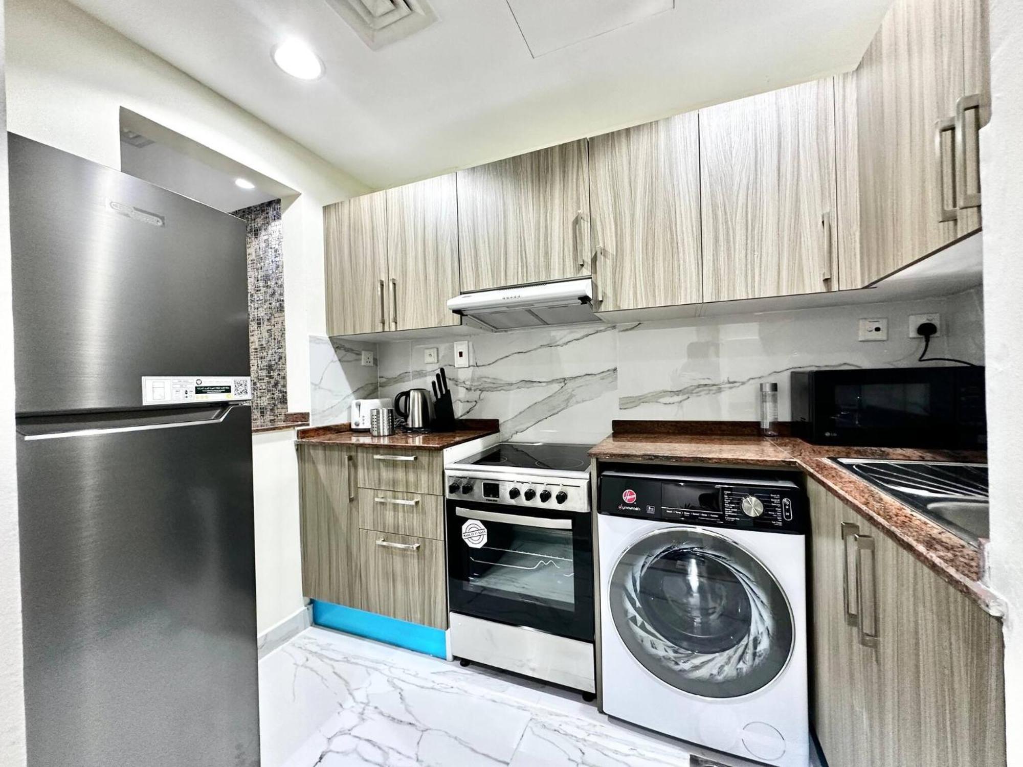 Apartment Elegant 2 Bedroom In Marina Walking Metro & Beach- Marina Park