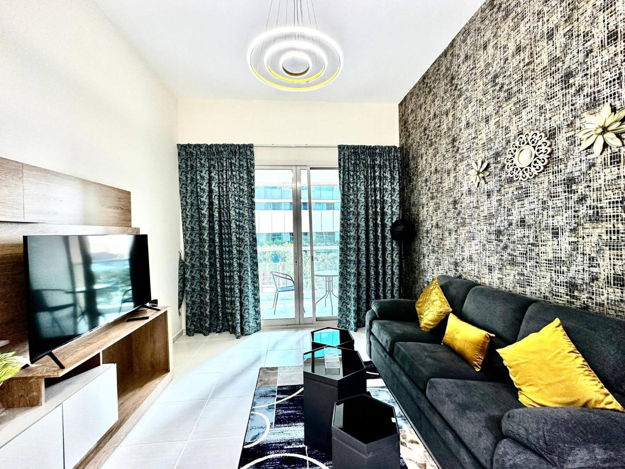 Elegant 2 Bedroom In Marina Walking Metro & Beach- Marina Park * Dubai