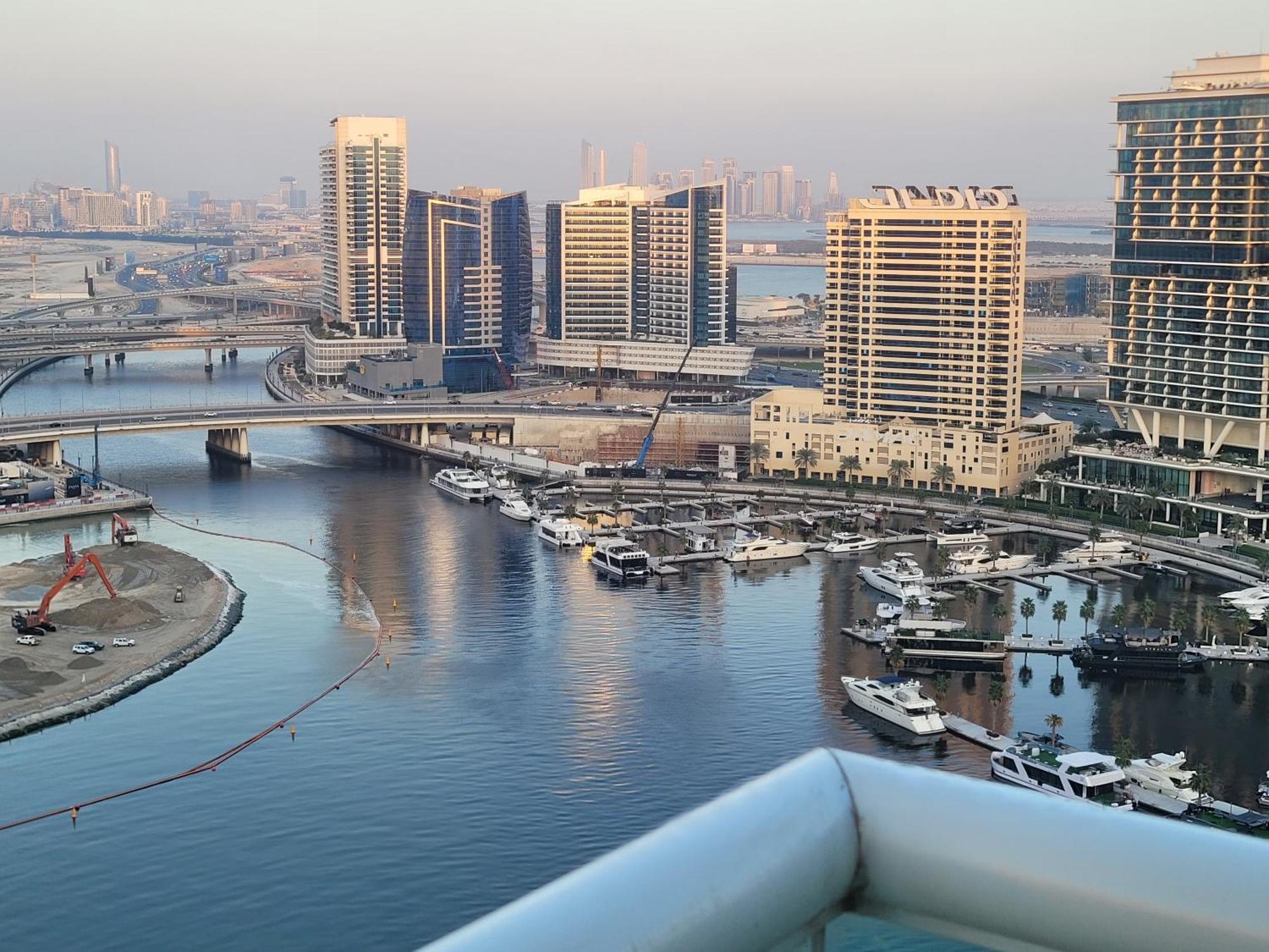 Apartment Luxurious 2bhk In Business Bay Dubai