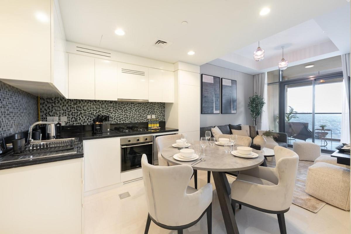 Stunning 2br With Amazing Views In Business Bay * Dubai