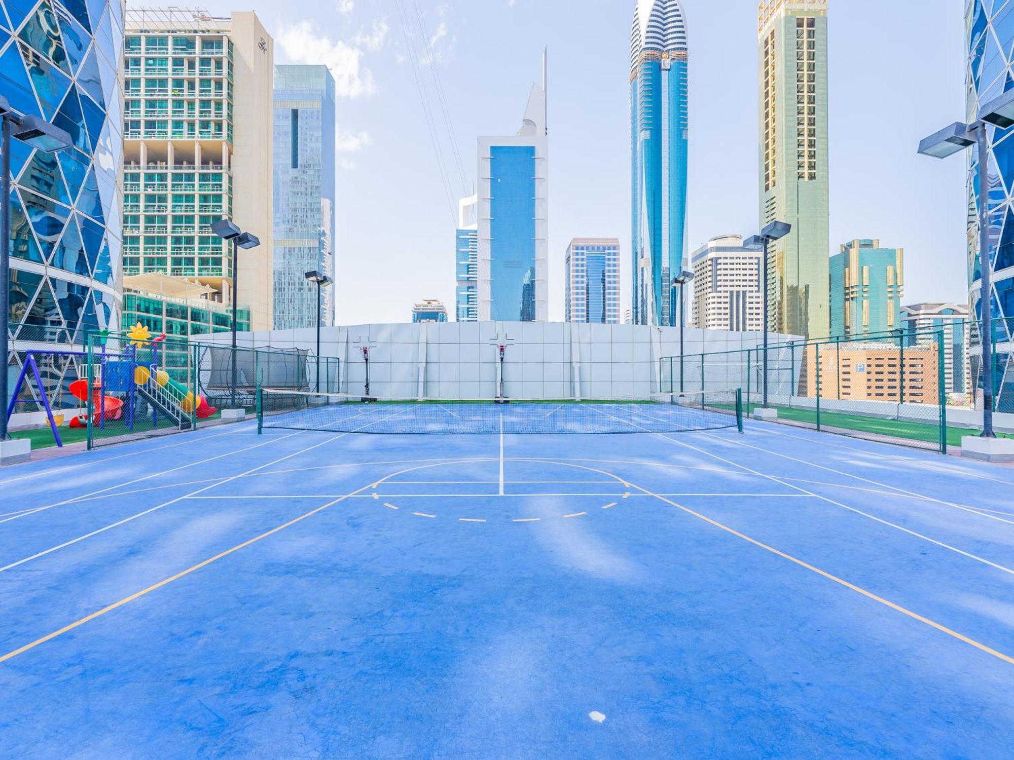 Luxury Spacious In The Iconic Park Towers Dubai