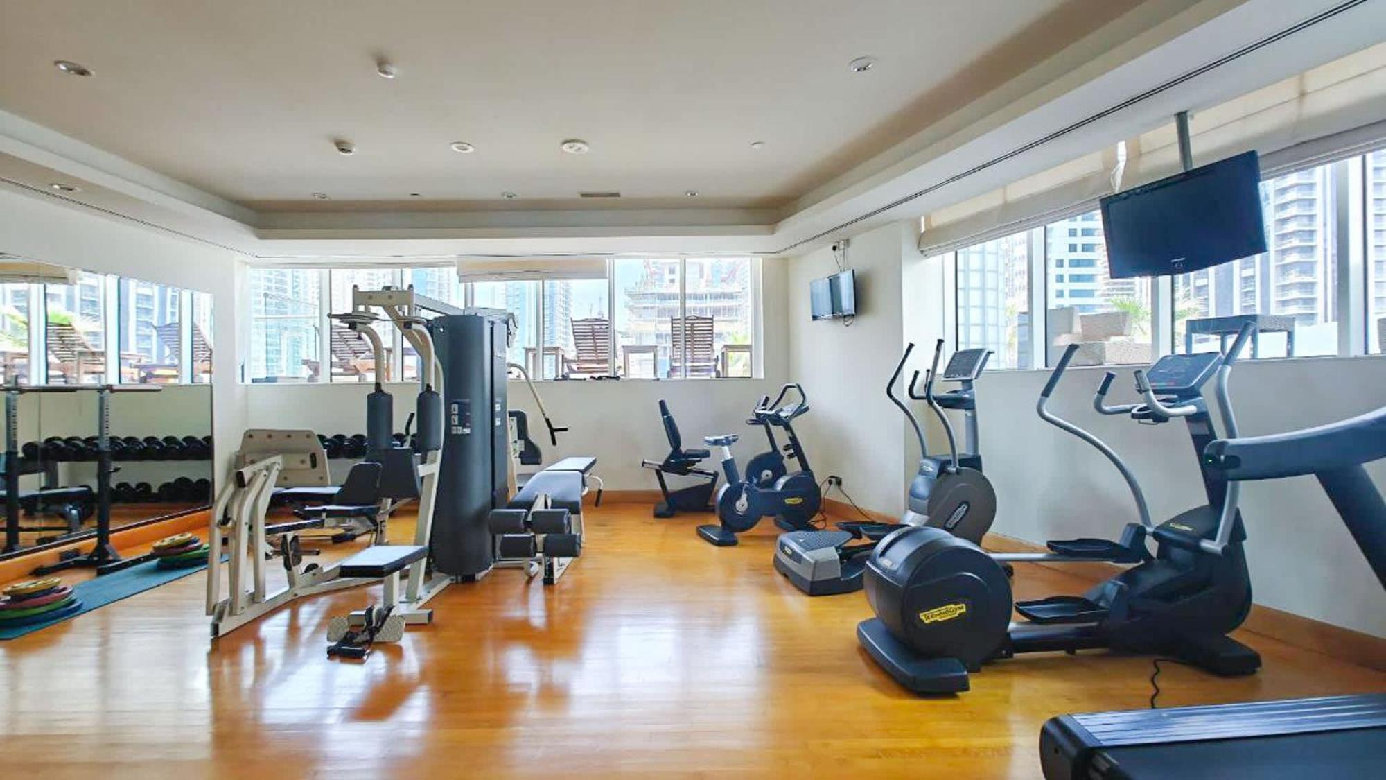 Prime 2br Family Haven In Marina Dubai