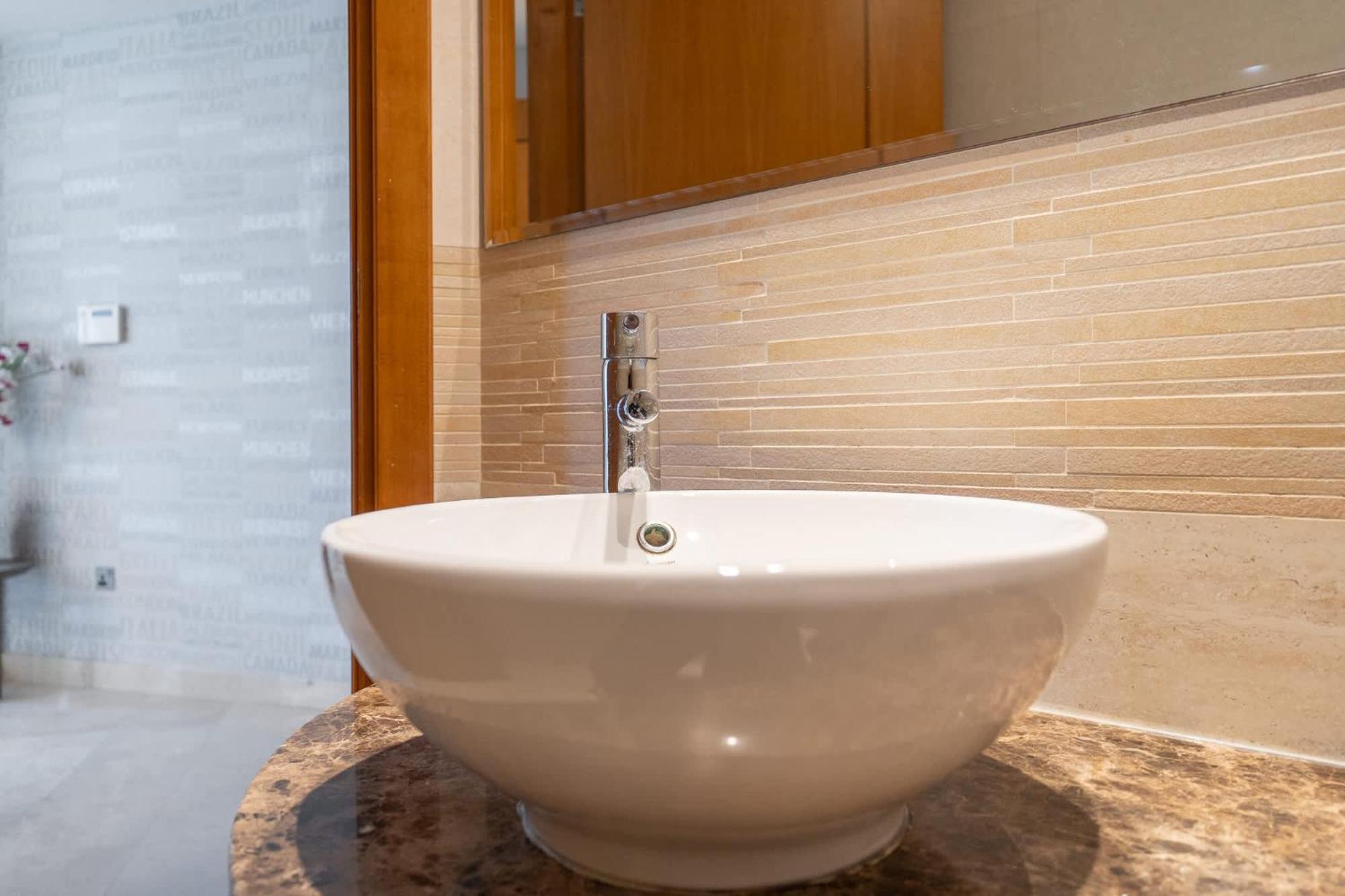 Prime 2br Family Haven In Marina Apartment Dubai