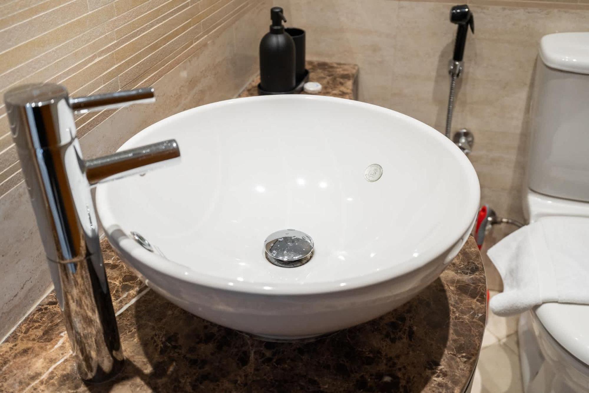 Prime 2br Family Haven In Marina Dubai
