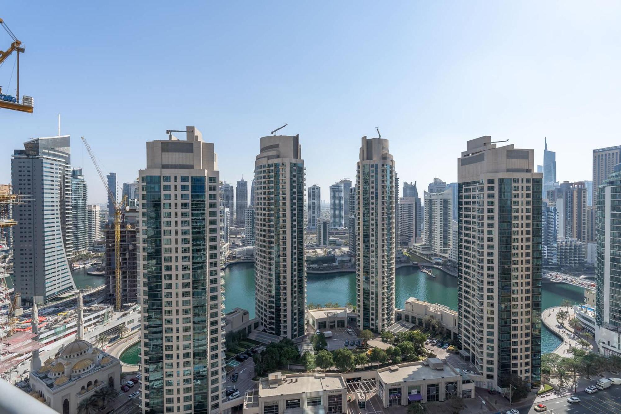 Prime 2br Family Haven In Marina Apartment