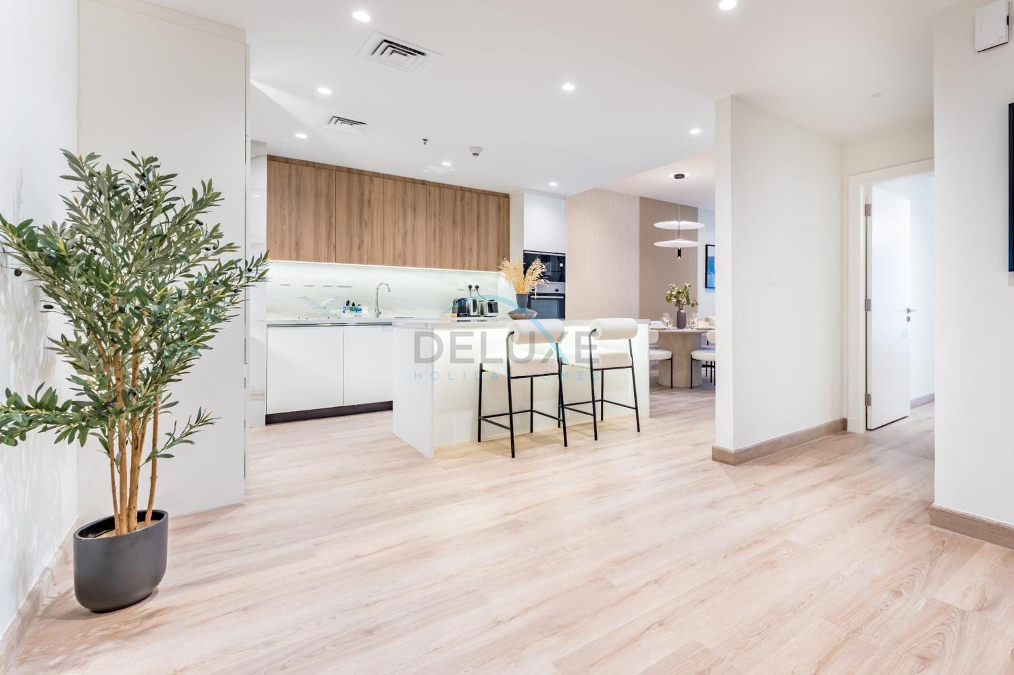Renovated 1br With Partial Sea And Views Near Beach, Elite Residence, Marina By Deluxe Homes