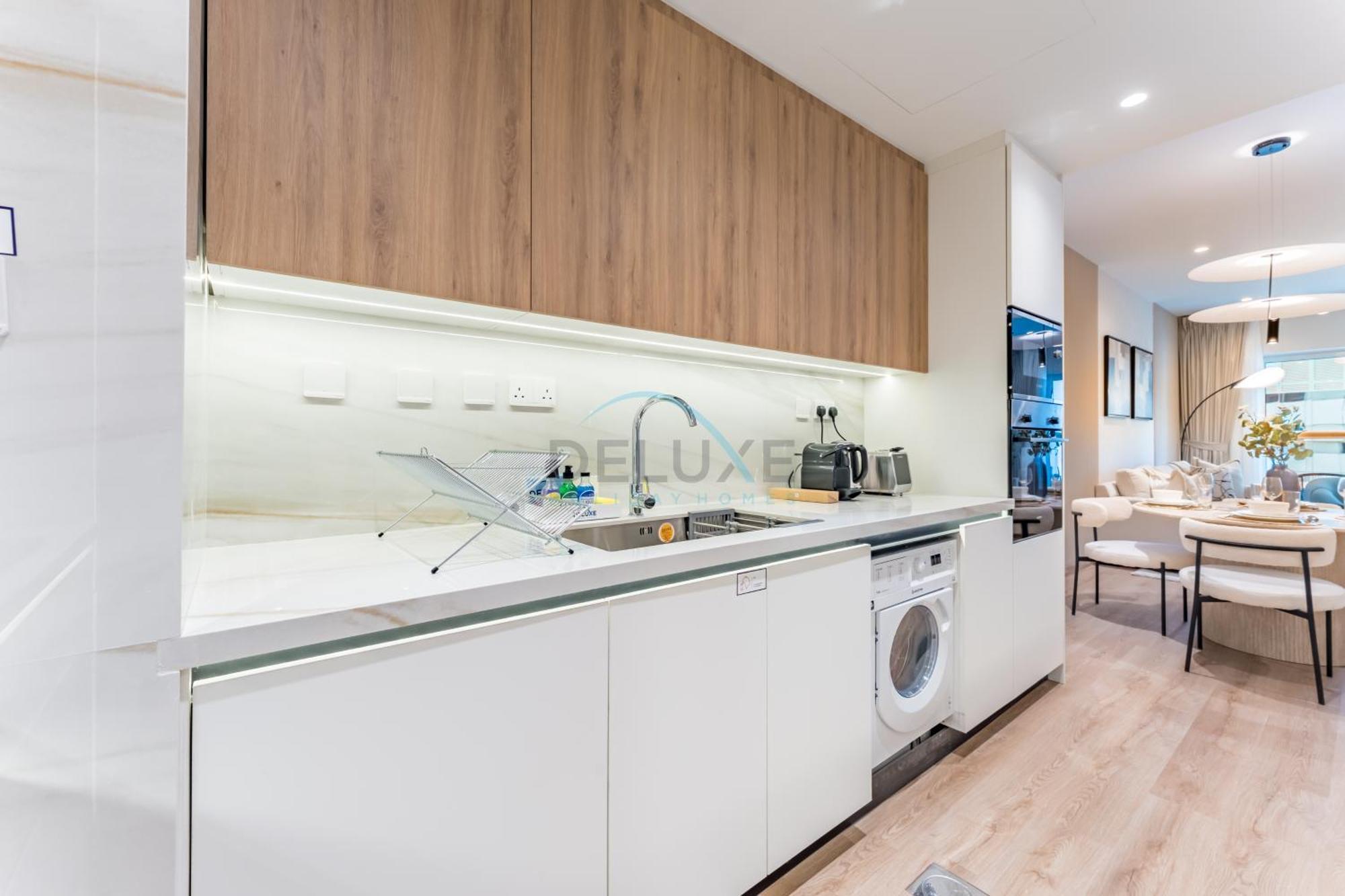 Renovated 1br With Partial Sea And Views Near Beach, Elite Residence, Marina By Deluxe Homes Apartment *