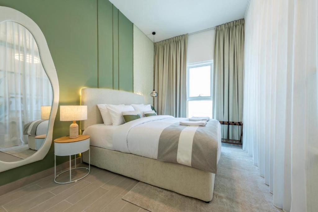 Brand New Azizi Riv 14 Apartment Dubai