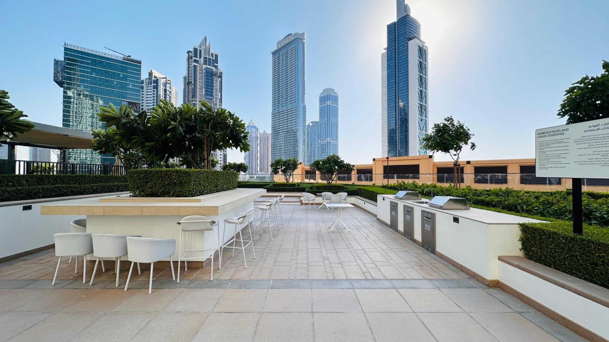 Oyo 1349 Burj Crown Luxury 1bed *