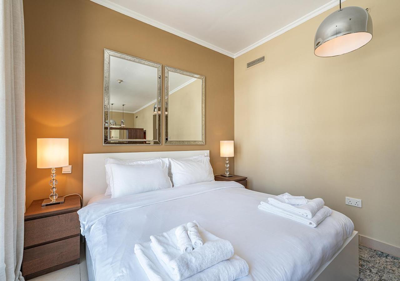 Luxurious In Downtown Apartment Dubai
