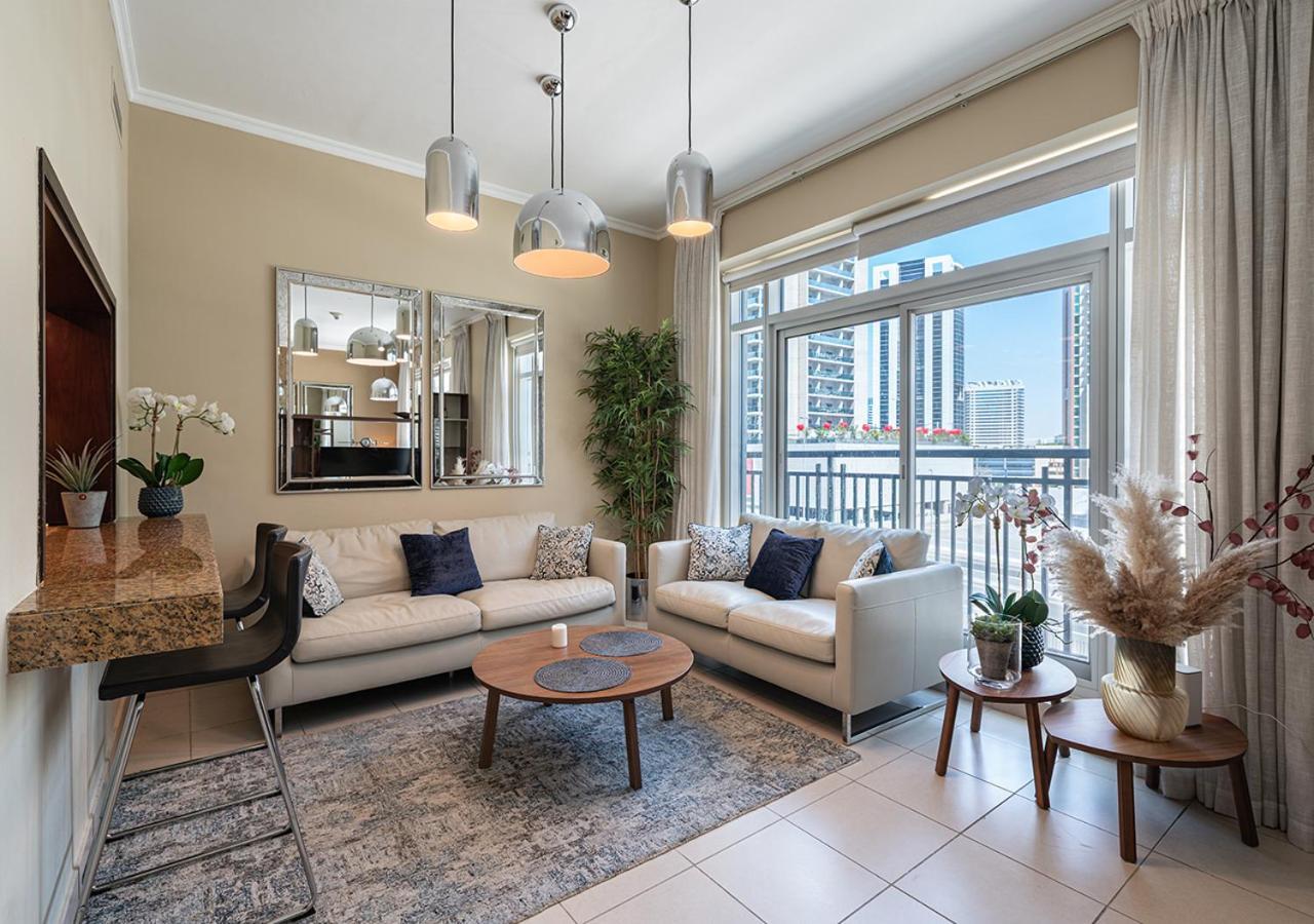 Luxurious In Downtown
