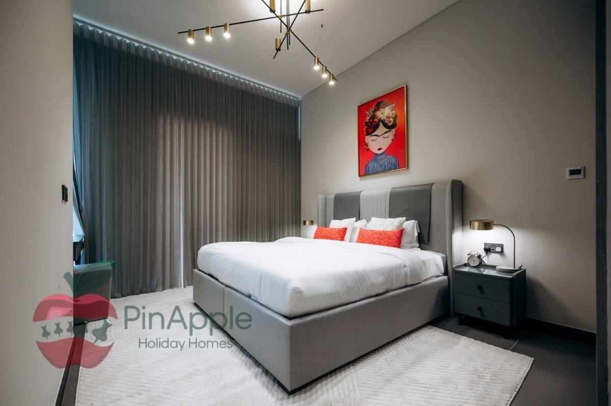 Mbl Royal Life In Jlt 1br Lux Facilities