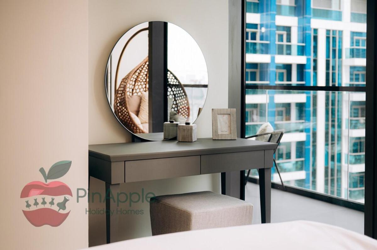 Apartment Mbl Royal Life In Jlt 1br Lux Facilities