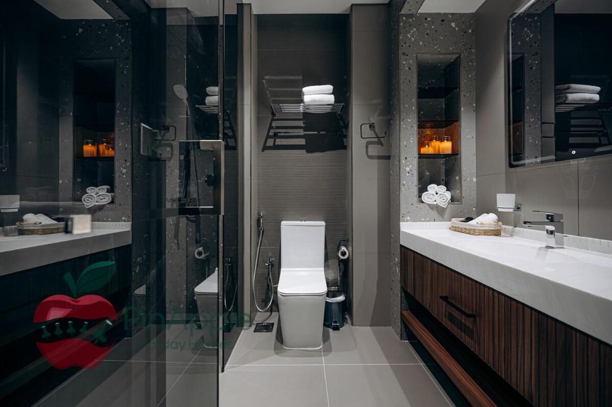 Apartment Mbl Royal Life In Jlt 1br Lux Facilities Dubai